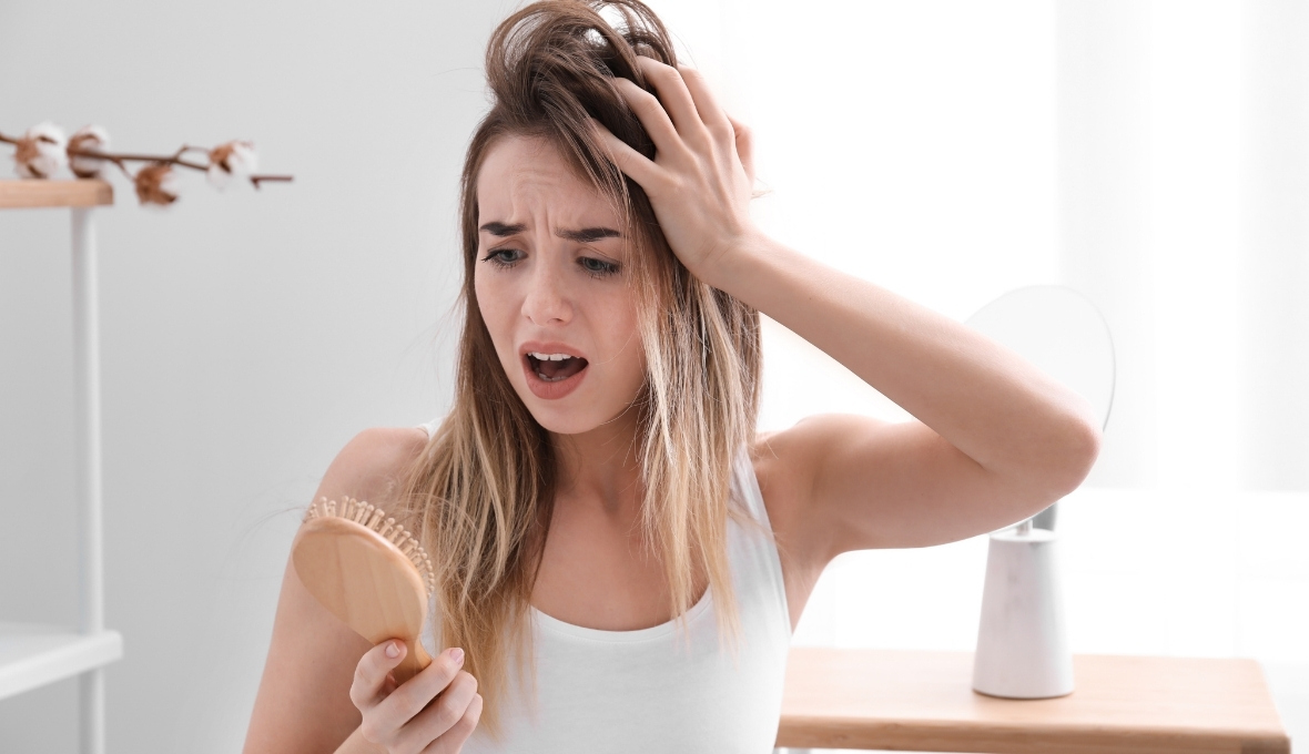 Wypadanie włosów - przyczyny i zapobieganie