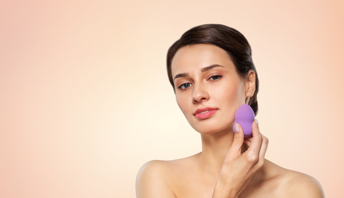 Najlepsze podkłady na lato. Jakie kosmetyki sprawdzą się podczas upałów?